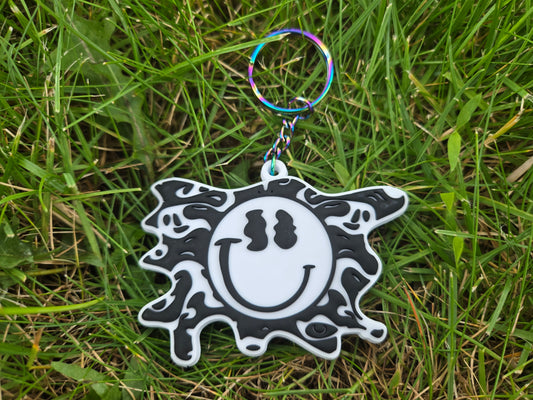 Wavey Smiley PVC Keychain